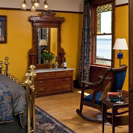 Old Rittenhouse Inn Бейфилд Экстерьер фото