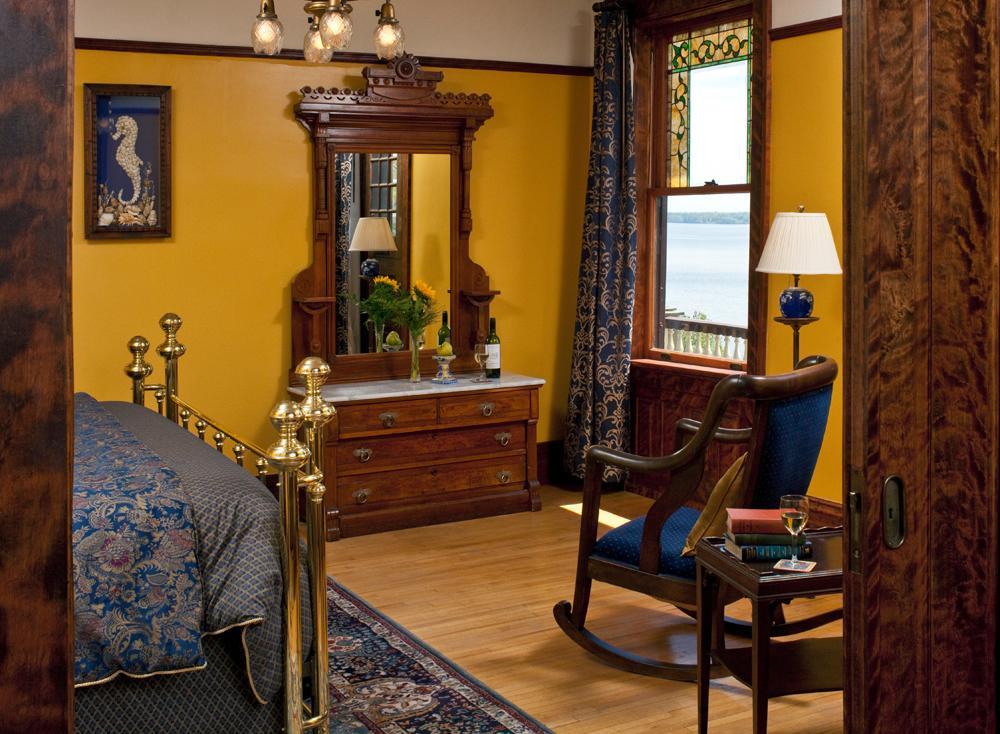 Old Rittenhouse Inn Бейфилд Экстерьер фото