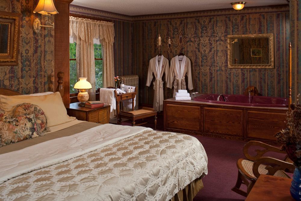 Old Rittenhouse Inn Бейфилд Экстерьер фото